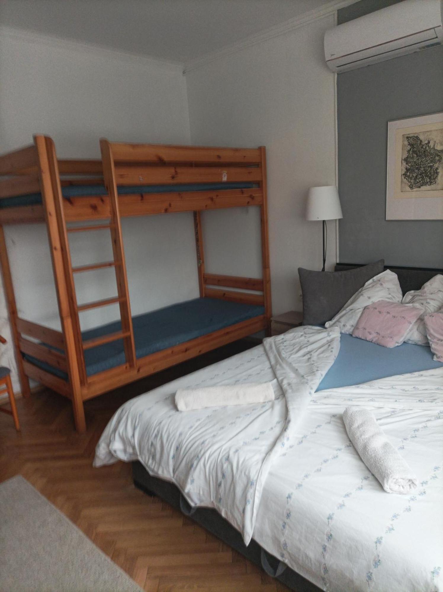 Csilla Apartman Balogunyom ภายนอก รูปภาพ